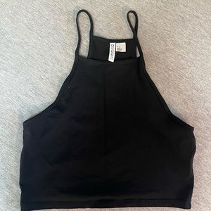 Black cropped tank top
